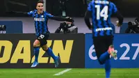 Lautaro Martinez menambah sebiji gol untuk Inter Milan saat kalahkan Lazio (AFP)
