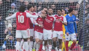 Pemain Arsenal merayakan gol Gabriel Martinelli pada laga melawan Portsmouth di Piala FA - AP Photo/Kin Cheung