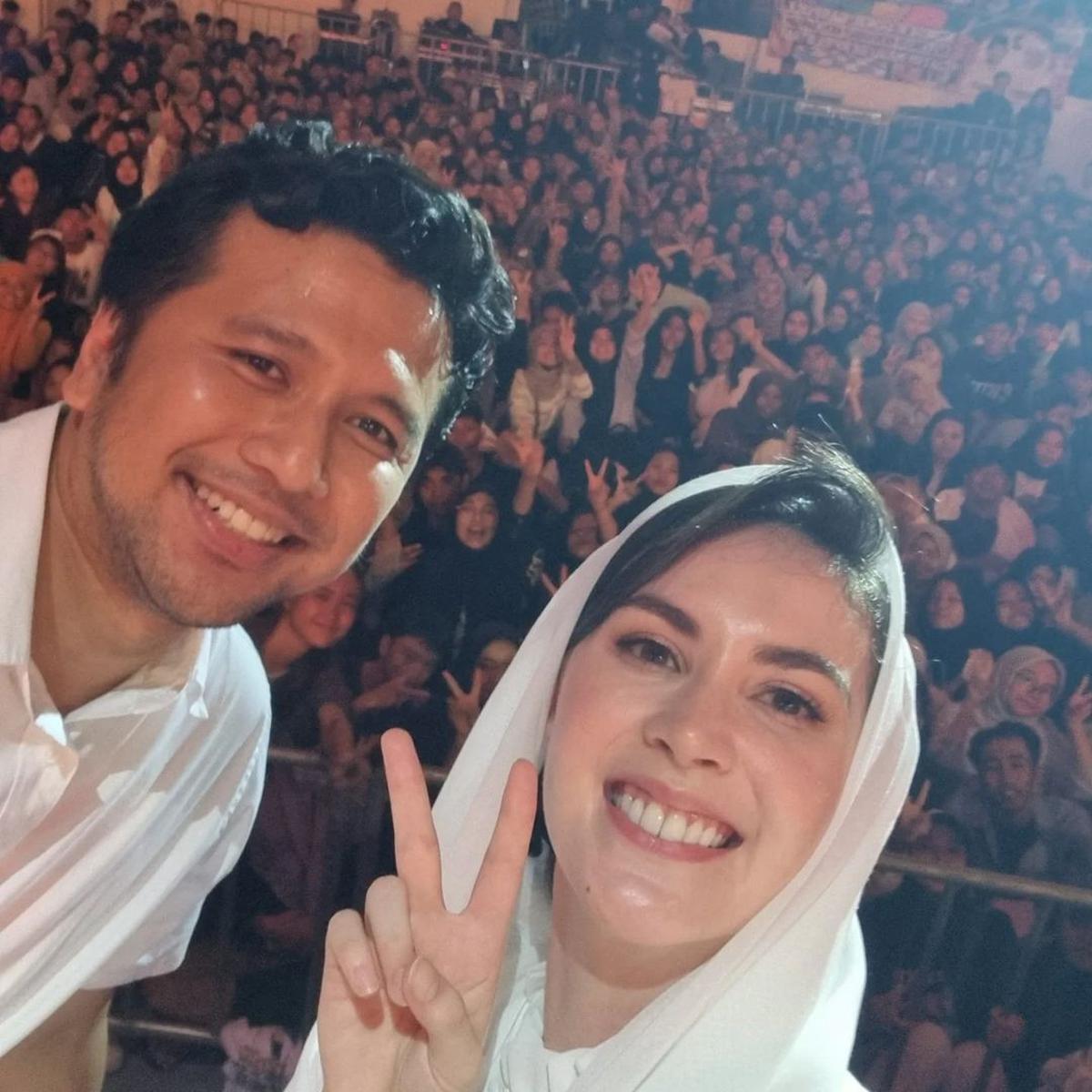 Kemesraan Arumi Bachsin Dukung Emil Dardak di Pilkada Jatim 2024, Gemas Bikin Iri