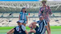Krisdayanti bersama keluarga Kunjungi Markas Juventus (Instagram)
