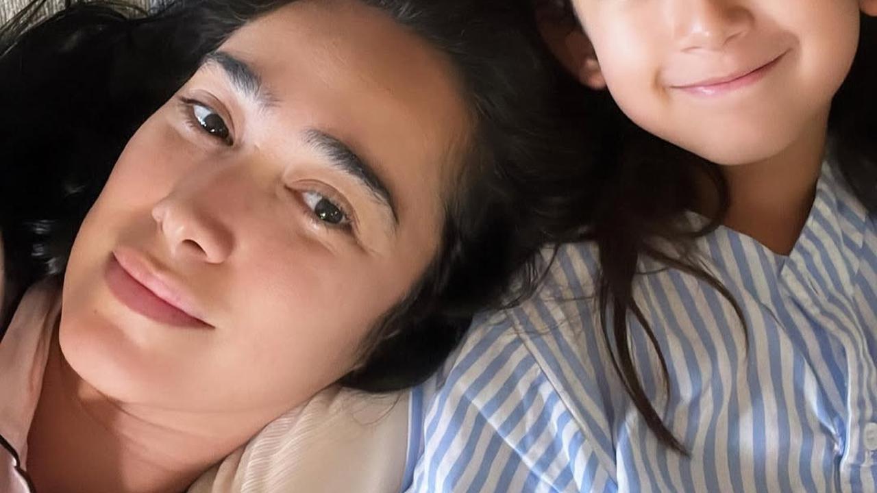 7 Potret Alexandra Gottardo Bareng Anak Perempuannya, Keduanya Punya Paras Mirip