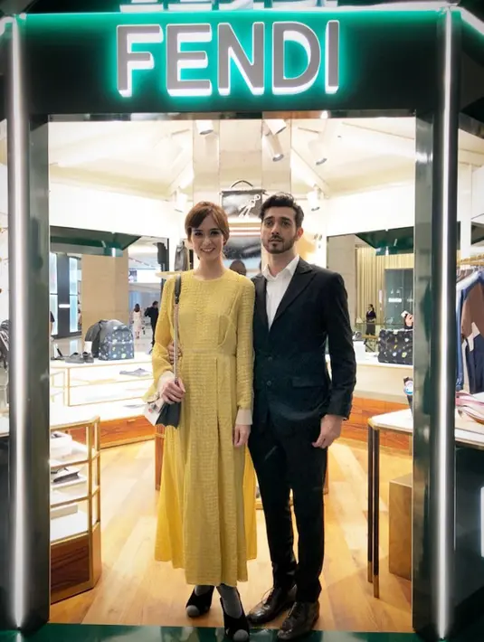 "Semoga cepat pulang ya ka mas albarnya," tulis adindacho. "Dibalik coba'an itu pasti ad hikmax tetaplah bersabar," tulis antyyyanty. "Be strong mama @renata711 😘😘," tulis magdalena_bhe. (Instagram/renata711)