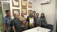 PT Bank BPR Pasar Boja yang berkantor pusat di Kendal menandatangani kerja sama dengan kelompok PT Tripower Solar Nusantara, SonusID, untuk memberikan kemudahan dalam pemasangan PLTS di area Jateng.