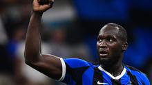 Ekspresi Romelu Lukaku saat memperkuat Inter Milan pada laga kontra Lecce di San Siro, Selasa (27/8/2019) dini hari WIB. (AFP/Miguel Medina)