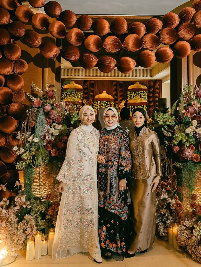 Kompak Berhijab di Lebaran 2026, Gaya Nikita Willy & Winona Willy Bareng Ibunda Auto Curi Perhatian