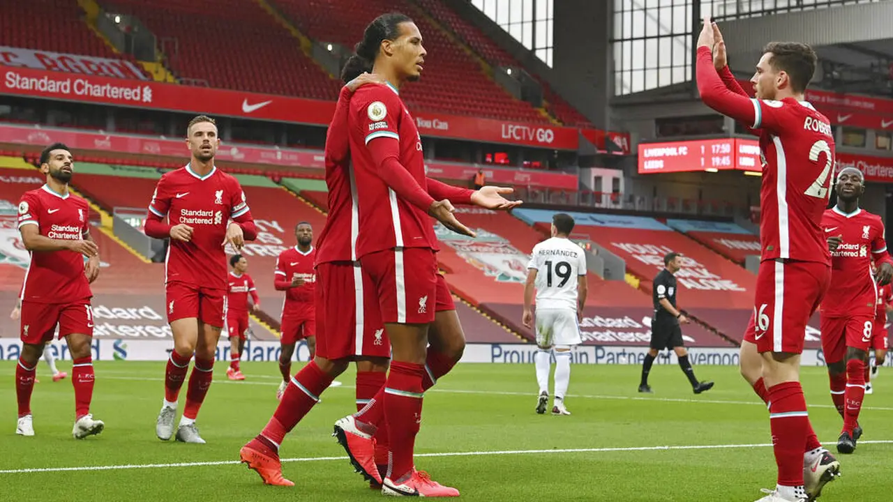 Mohamed Salah Hattrick, Liverpool Susah Payah Taklukkan Leeds United
