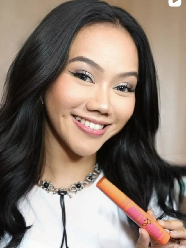 Makeup Yura Yunita