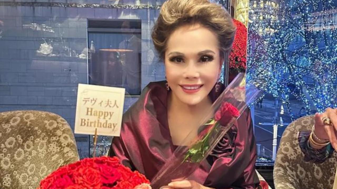 Di Usia 86 Tahun, Dewi Soekarno Tetap Awet Muda dan Cantik Memesona