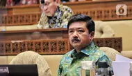 Menteri Agraria dan Tata Ruang/Badan Pertanahan Nasional (ATR/BPN) Hadi Tjahjanto saat rapat kerja dengan komisi II DPR di Senayan, Jakarta, Kamis (1/9/2022). Rapat tersebut membahas kasus-kasus pertanahan. (Lipuran6.com/Angga Yuniar)