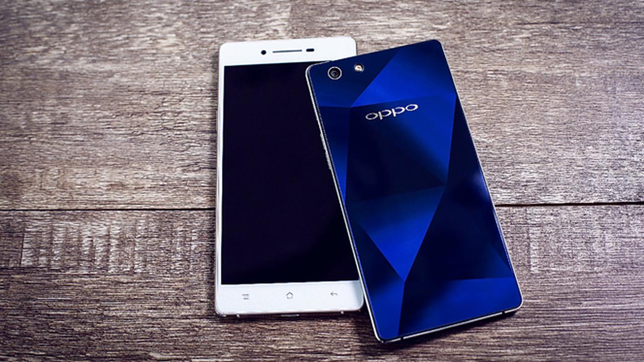 Oppo R1 vs R1x, Apa Bedanya?