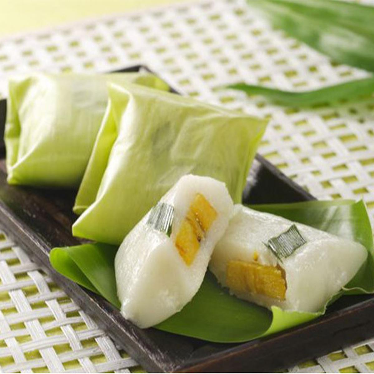 Sebungkus kue nagasari pisang