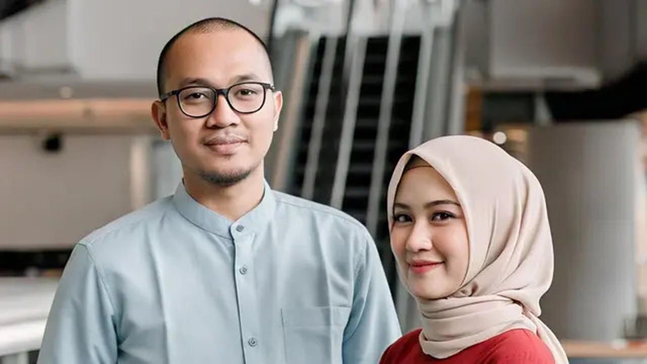 8 Model Baju Muslim Terbaru untuk Gaya Kasual Pria dan Wanita