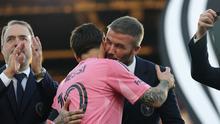 Lionel Messi bersama David Beckham pada momen Inter Miami juara MLS Cup. (ELSA / GETTY IMAGES NORTH AMERICA / Getty Images via AFP)