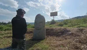 Situs Cagar Budaya 'Manitu/Mpeime' di Lembah Bada, Poso yang menjadi salah satu dari ribuan tinggalan megalitikum di kawasan taman Nasional Lore Lindu, Sulawesi Tengah. (Foto: Heri Susanto/Liputan6.com)
