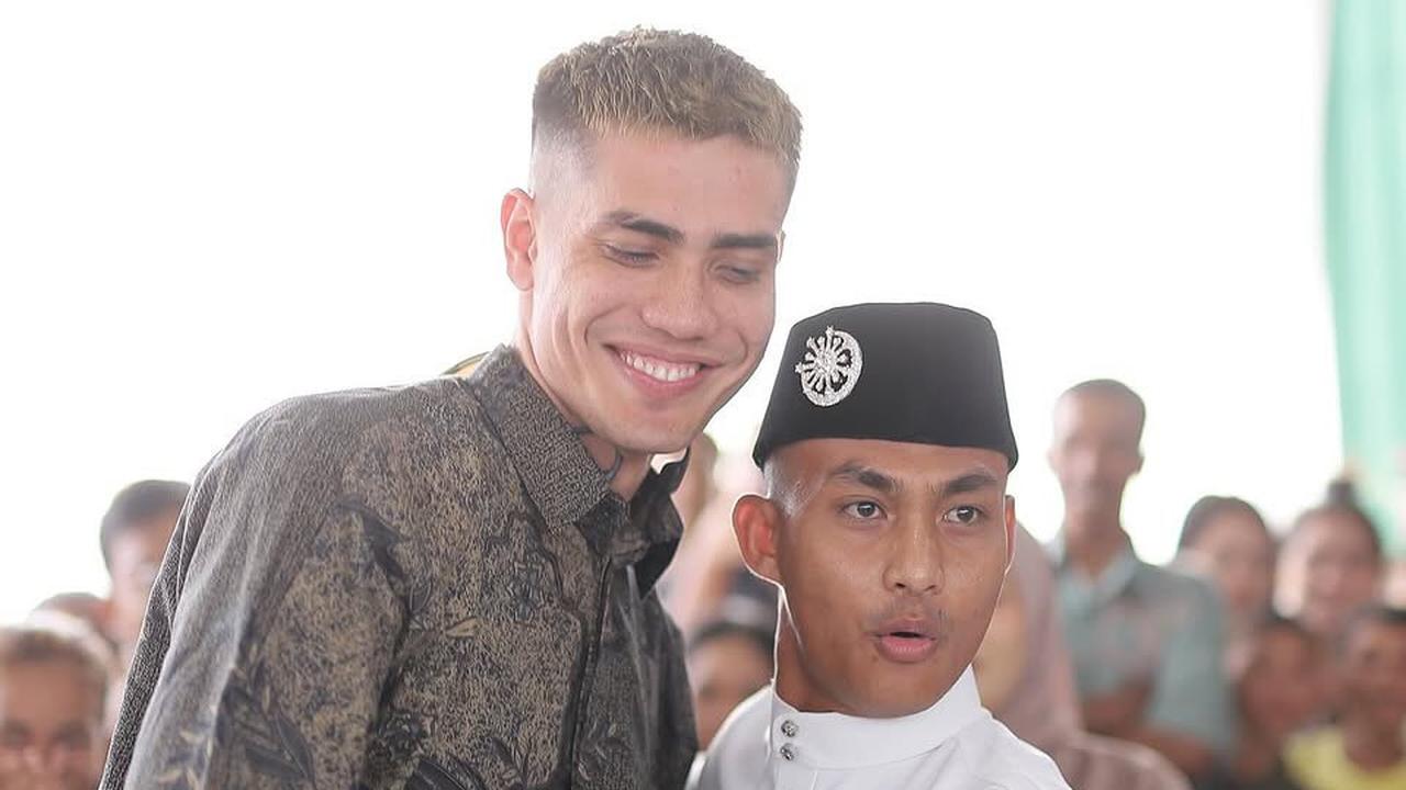 Potret Haru Aisar Khaled Jadi Saksi Nikah Karyawannya, Beri Kado Luar Biasa