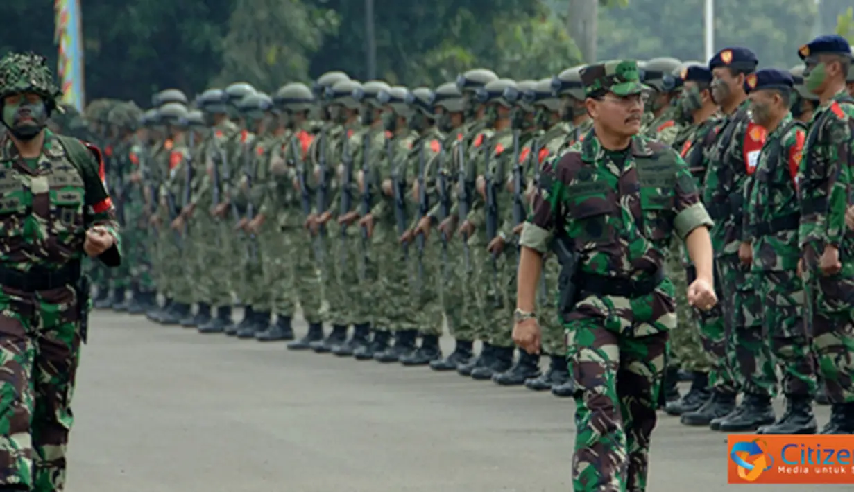 Citizen6, Depok: Sebanyak 2500 prajurit TNI, terdiri dari 40 personel Satkomlek, 487 personel Satlinud, 25 personel KDOL, 508 personel Satlakopsud dan 1025 personel Satgasla mengikuti upacara pembukaan Latihan PPRC 2012. (Pengirim: Badarudin Bakri).
