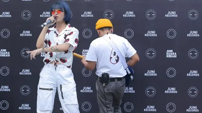 [Bintang] Cerita Ramengvrl di Single Terbaru, Whachu Mean