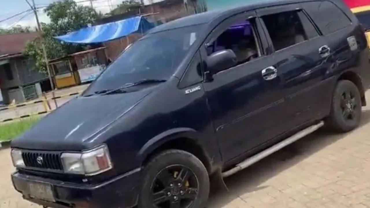 10. Saat Kijang lawas berharap untuk menjadi Innova Reborn