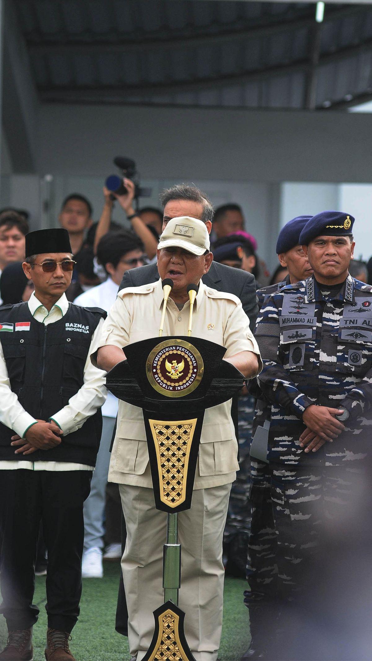 Menhan mengakui misi kemanusiaan itu bukan operasi yang mudah, karena prajurit TNI AL bakal berlayar melewati perairan yang cukup berbahaya.&nbsp;