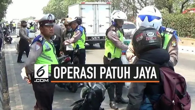 Operasi lalu lintas bersandi Operasi Patuh Jaya 2019 kembali digelar oleh Polda Metro Jaya. Operasi ini digelar selama 14 hari dari 29 Agustus 2019 hingga 11 September 2019.