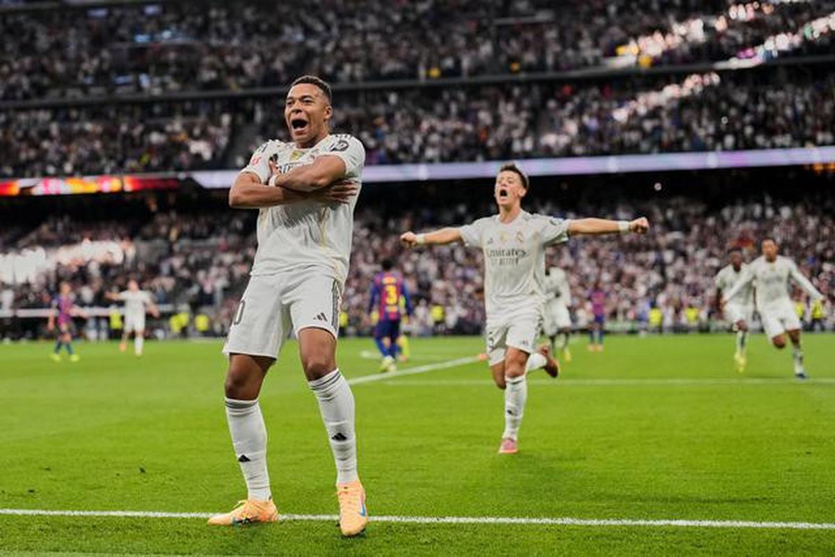 Ngeri! Kylian Mbappe Suka Layvin Kurzawa Gabung Persib