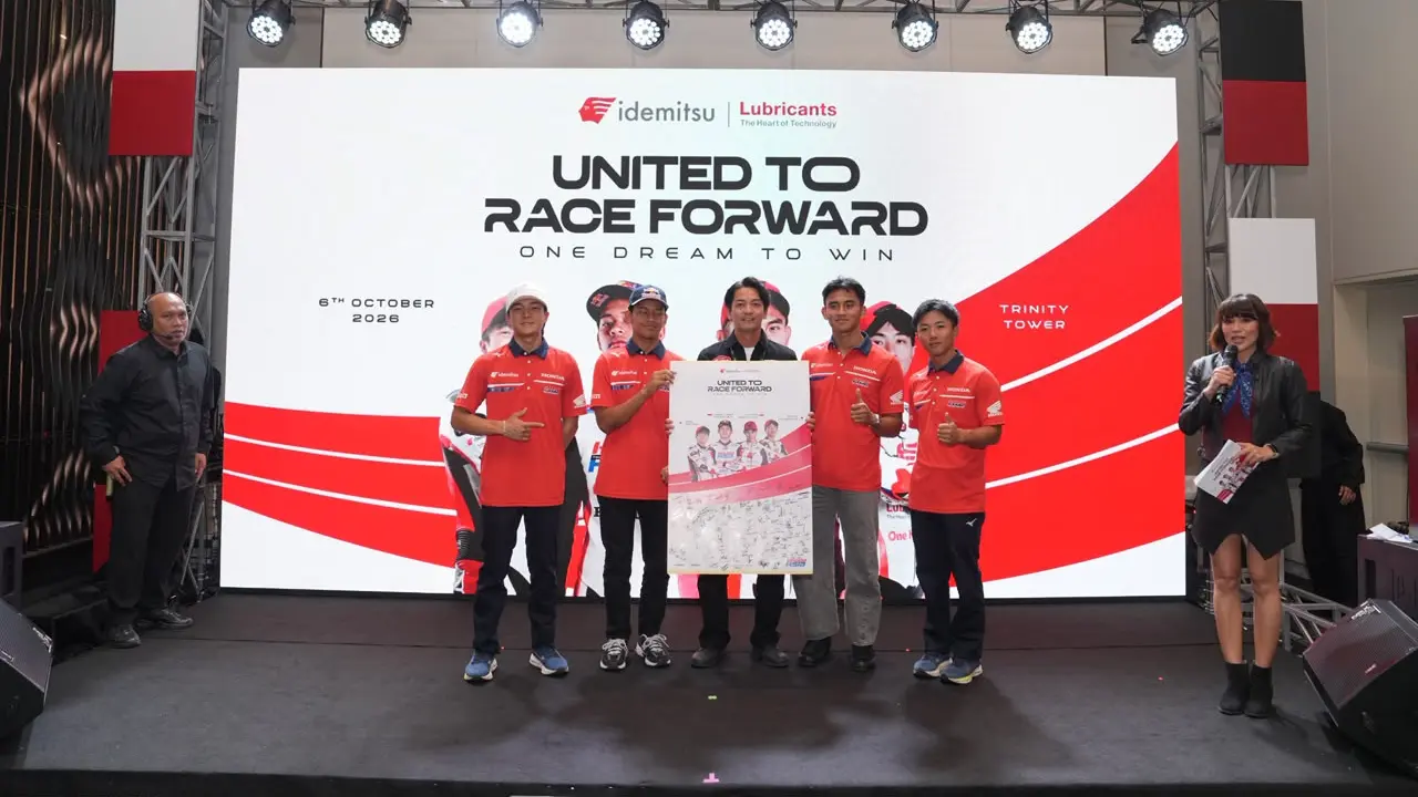 Mario Suryo Aji dan Veda Ega menemui penggemar di Jakarta jelang MotoGP Indonesia 2026