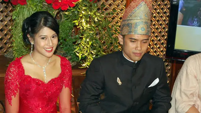 dian-sastro-dan-indraguna-sutowo-2-13121