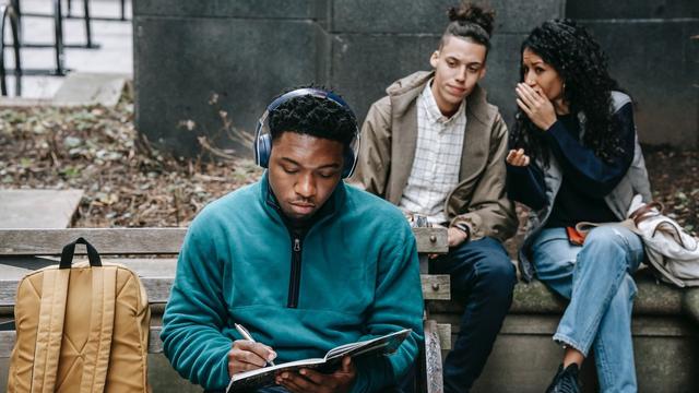 Ilustrasi sindiran lucu