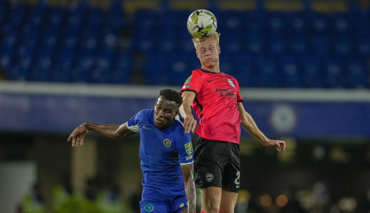 Berkat hasil ini, Chelsea pun berhak melaju ke putaran keempat alias babak 16 besar yang bakal digelar pada akhir Oktober 2023 mendatang. (AP Photo/Kin Cheung)