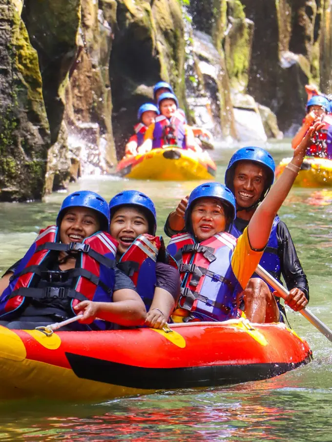 Arung Jeram dan Aktivitas Outdoor Seru di Sungai Melangit, Bali