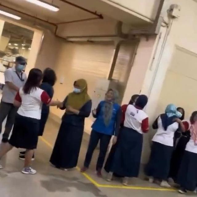 Tangkapan layar video di media sosial mengenai Gudang Garam.