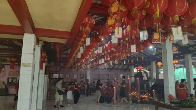 Wajah Imlek di Vihara Gayatri: dari Doa Damai hingga Tawa Anak-Anak