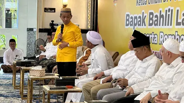 Bahlil Safari Ramadan ke Ponpes di Pasuruan, Minta Santri Doakan Prabowo dan Bangsa