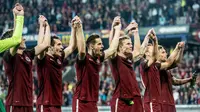 Ekspresi kegembiraan para pemain Sparta Praha usai mengalahkan Inter Milan pada laga kedua Grup K Liga Europa di Generali Arena, Jumat (30/9/2016) dini hari WIB. (EPA/Filip Singer)