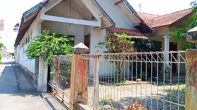 Rumah mendiang Abiem Ngesti