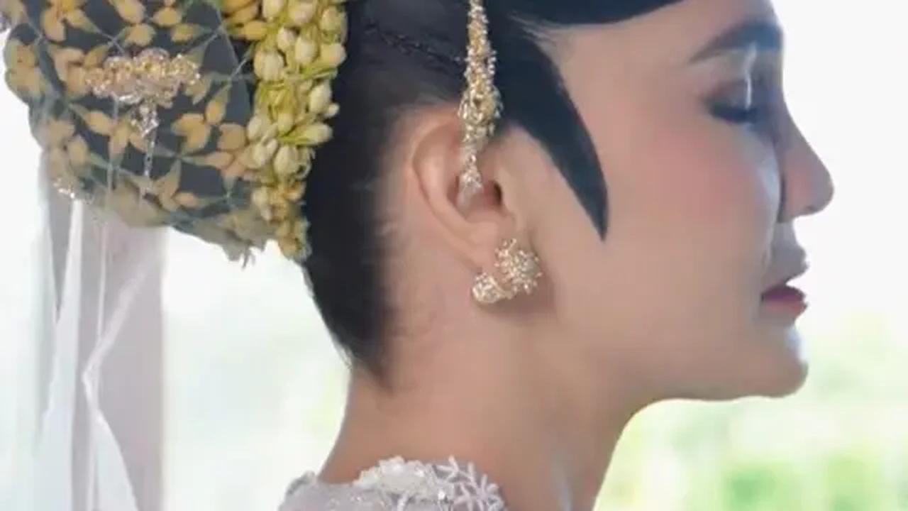 Potret Luna Maya Sebelum dan Sesudah Make Up Akad Nikah/TikTok Luna Maya