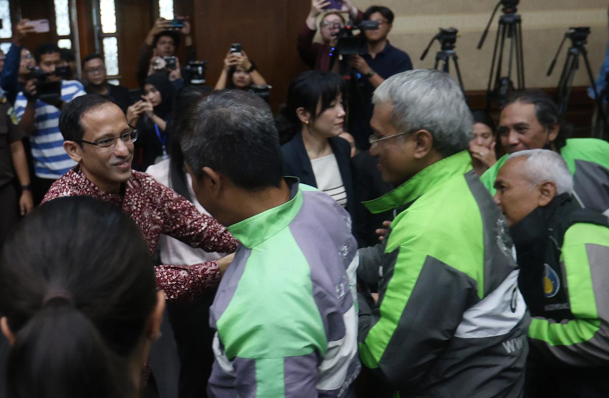 FOTO: Nadiem Makarim Mengaku Sakit Saat Jalani Sidang Korupsi Chromebook
