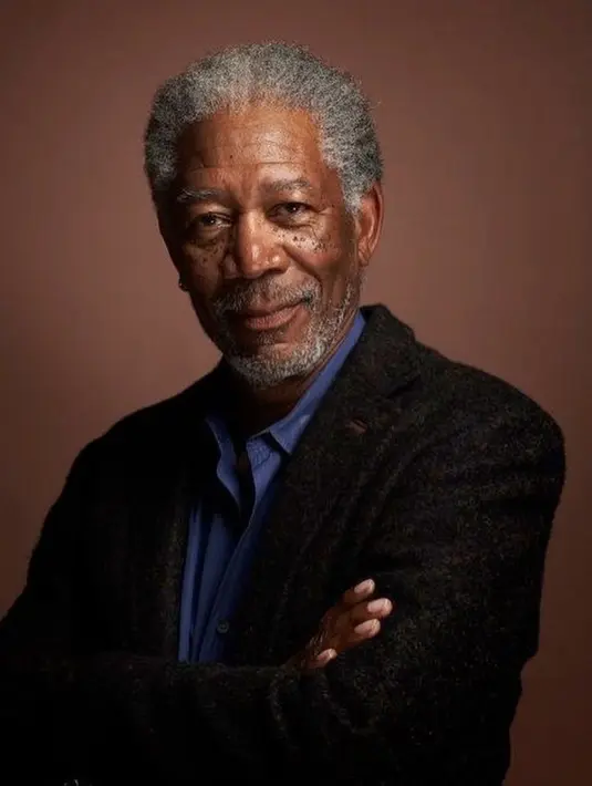 Beruntung Alan Alakin melihat hal itu dan meminta Morgan Freeman untuk berhenti. (instagram/morgan.freeman.offic  ial)