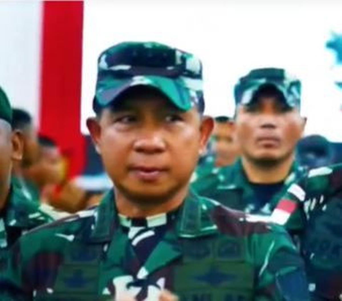 "Jadi buat mushola ya Danyon, jadi buat gereja di situ aja, namun gerejanya di dalam aja gak usah di luar.Laksanakan tugas dengan baik, insyaallah kamu pulang ke sini jumlah sama," tambahnya.