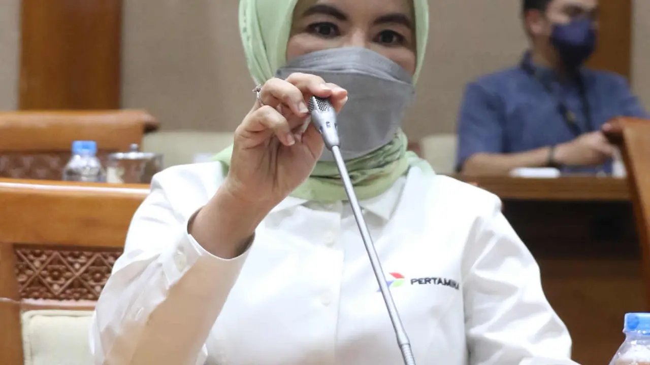 Dirut Pertamina Jelaskan Kasus Kebakaran Kilang Minyak Balongan