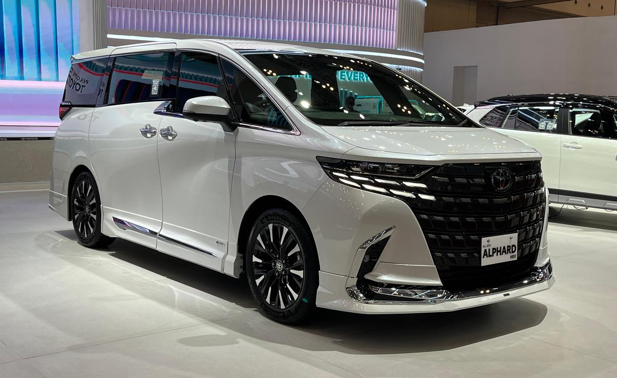 Innova Zenix Kuasai Pasar Mobil Hybrid, Santa Fe Tebas CR-V e:HEV