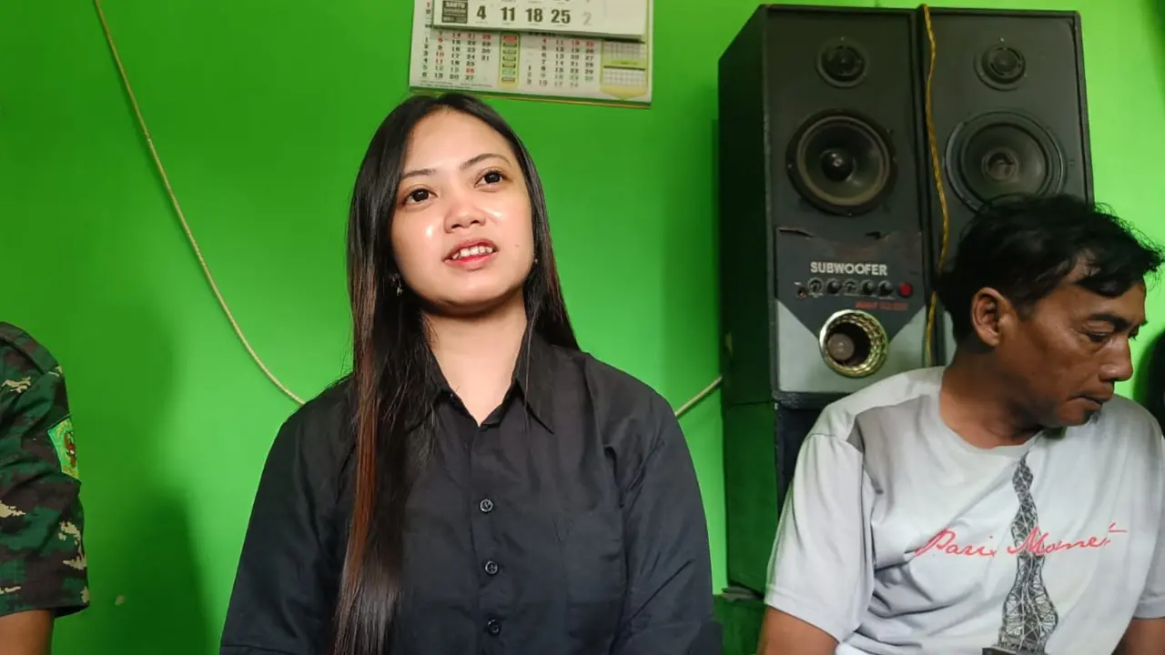 Intan Anggraeni menikah dengan Rere yang ternyata juga perempuan