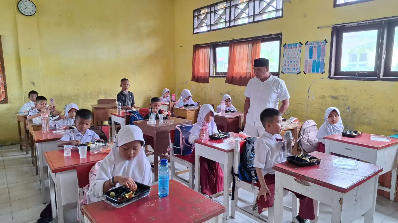 Program makan siang gratis di Sumbar. (Liputan6.com/ ist)