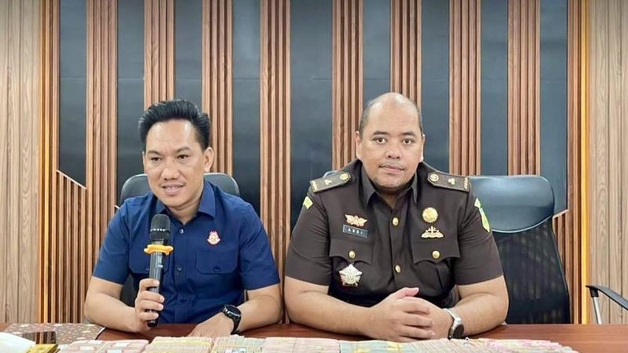 Terungkap! Mantan Bupati Tabalong Korupsi Rp1,8 Miliar, Kini Kembalikan Rp600 Juta ke Kejari