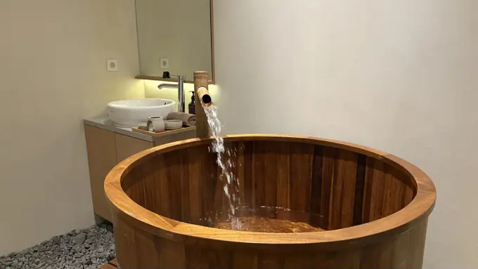 Sensasi Berendam Air Panas Onsen Jepang Makin Dimintai Working Moms yang Butuh Relaksasi