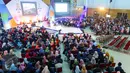 Mahasiswa dan pelajar memenuhi ruangan Auditorium Universitas Negeri Semarang, Jawa Tengah, Rabu (5/4). Tahun ini, EMTEK kembali menggelar acara EGTC di 5 kota, diantaranya Semarang, Malang dan kota-kota besar lainnya. (Liputan6.com/Yoppy Renato)