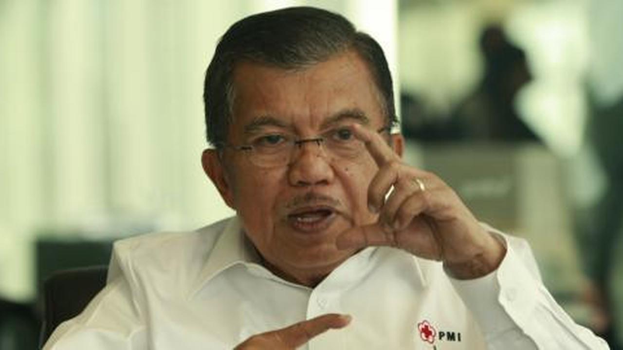 JK & Liem Swie King nyoblos di TPS 004 Dharmawangsa