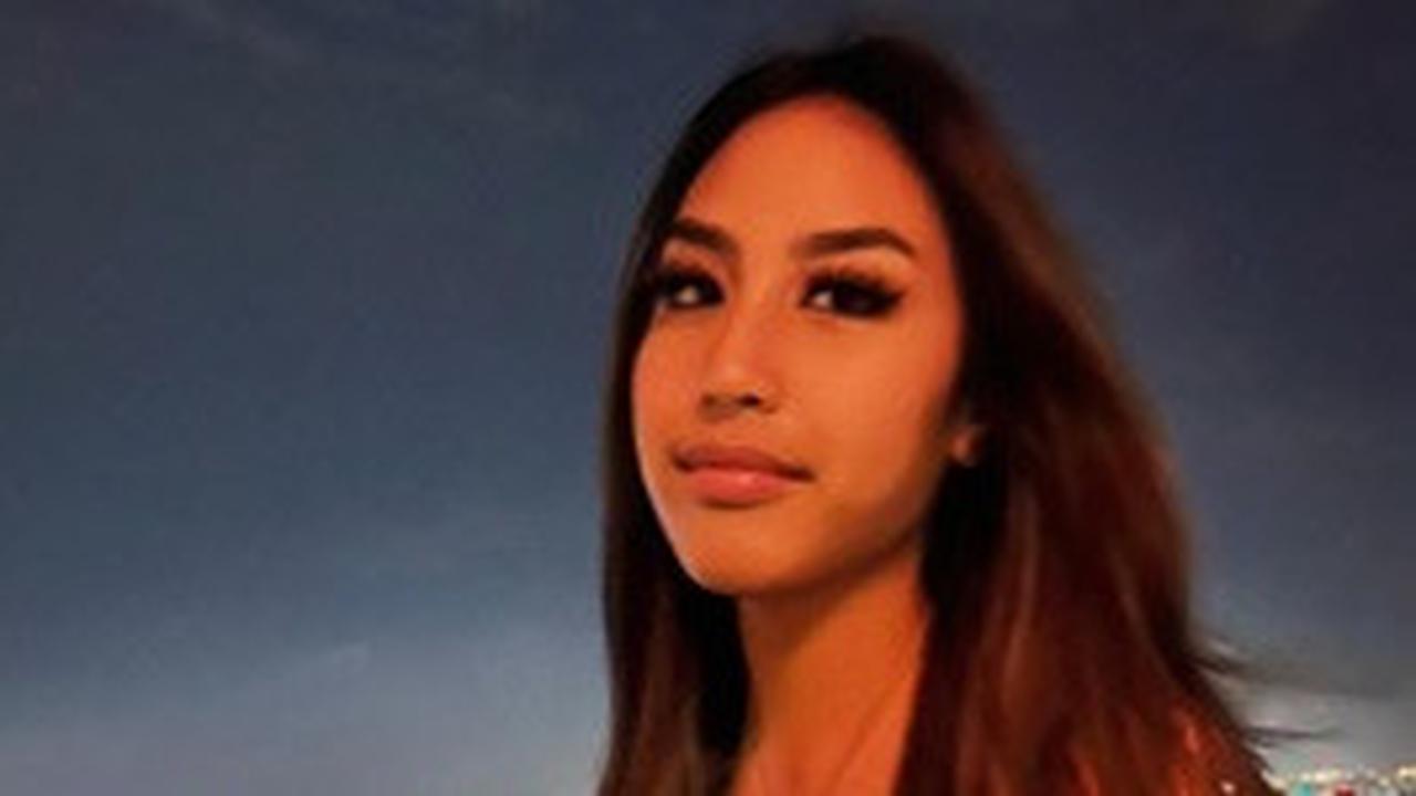 Pernah Jadi Korban Bully, 7 Potret Khayra Anak Gunawan Sudrajat Ulang Tahun ke-19: Kini Tampil Cantik dan Stunning