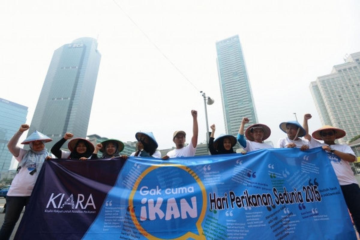 Aksi aktivis gelar peringatan Hari Perikanan Sedunia di HI