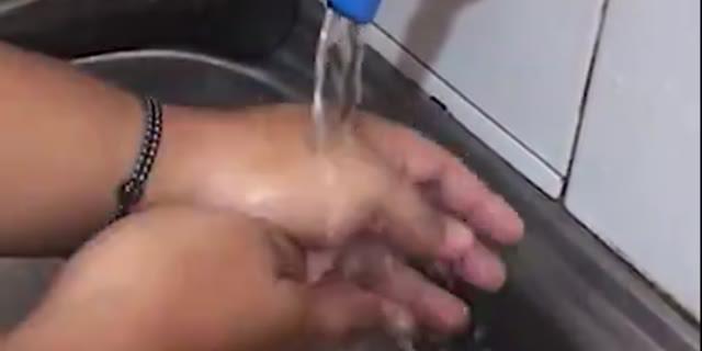 VIDEO: TikTok Bola.com, Tips Hilangkan Stres Di Rumah Aja